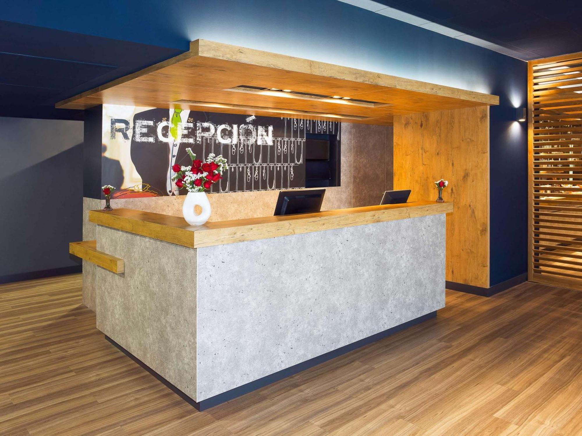 Ibis Budget Madrid Alcorcon Mostoles Bagian luar foto